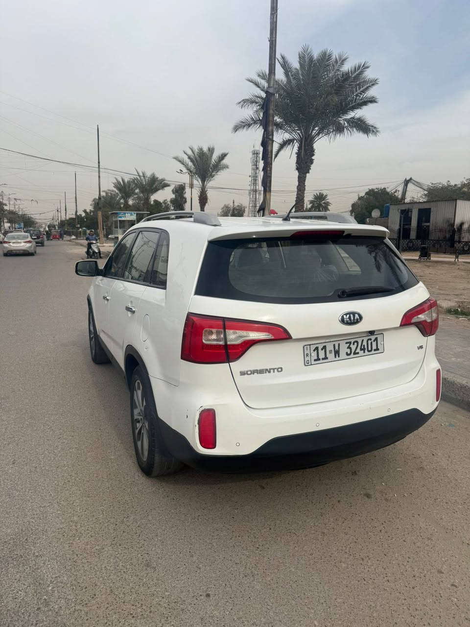 السلام عليكم كيا سورنتو موديل 2014   فول مواصفات ماعدا بنورامة كير مكينة بشرط كفالة سيارة احلا من صورة بيها بس باب صبخ  السعر 165 وبيها مجال قليل مكان سيارة بغداد مدينة الصدر الاتصال ***********    ***********ممتواجد علئ فيس
