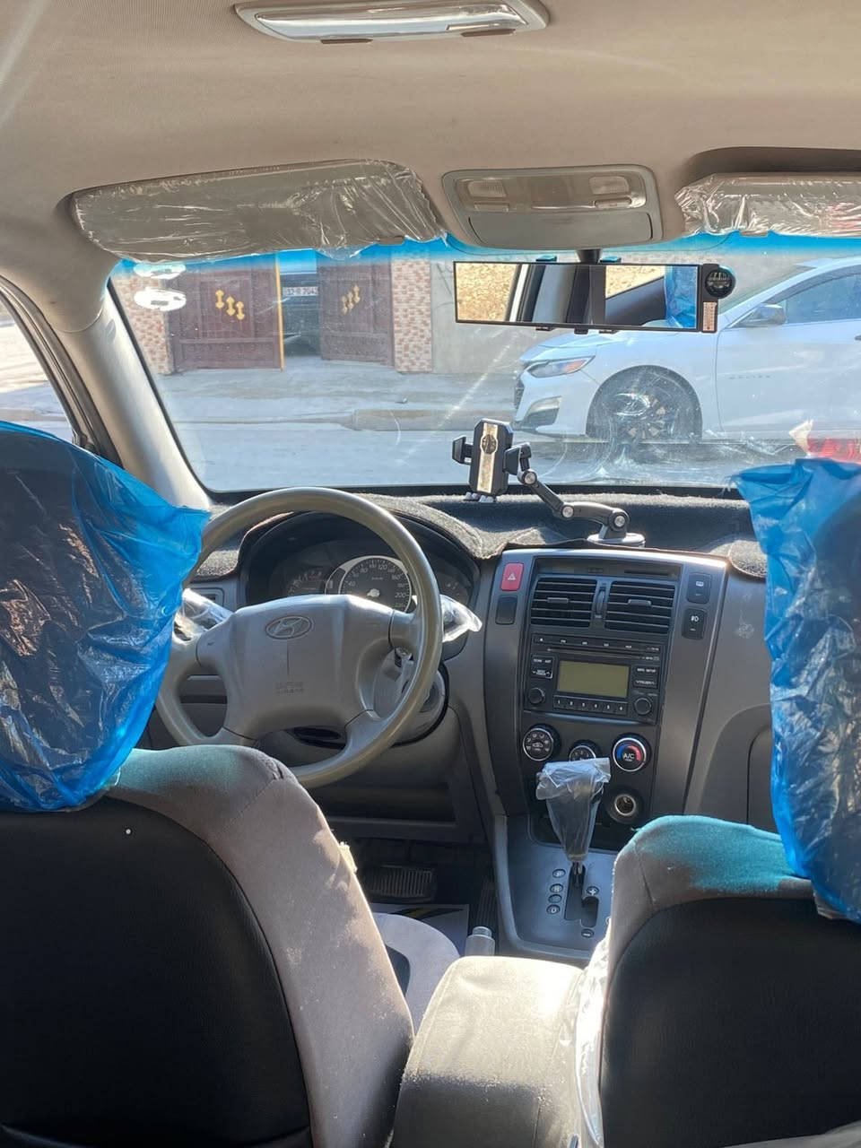 توكسن 2009 كلين بدون ضرر .كير ومكينه بشرط  بدوم صبغ كوبون بانزين شرط التحويل  موصل الايسر حي الشيماء السعر 122وبيها مجال ***********
