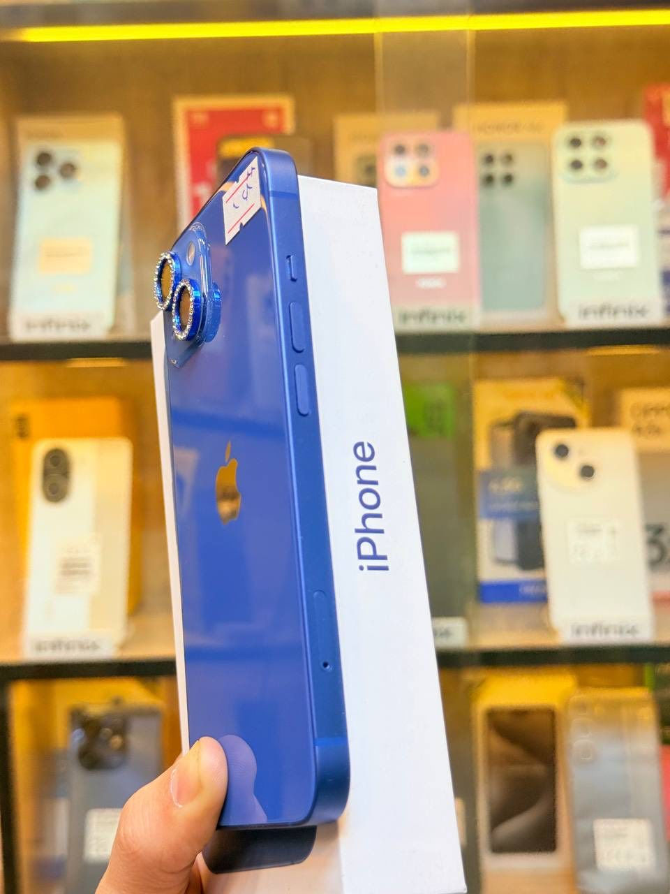 🔥🔥 اقوه عرض حالياً 🔥🔥
ايفون 13 ذاكره 128 بطاريه 88 لون مميز فول نضافه حاله حال الجديد  ممبدل بي شي وتر بروف عل حاسبه كله نورمل وبي ضمان 5 ايام فحص واستخدام نموذج M الاصلي  مكاني بغداد البياع شارع 13 مركز الريس للموبايل 
السعر 410 الف  
***********
