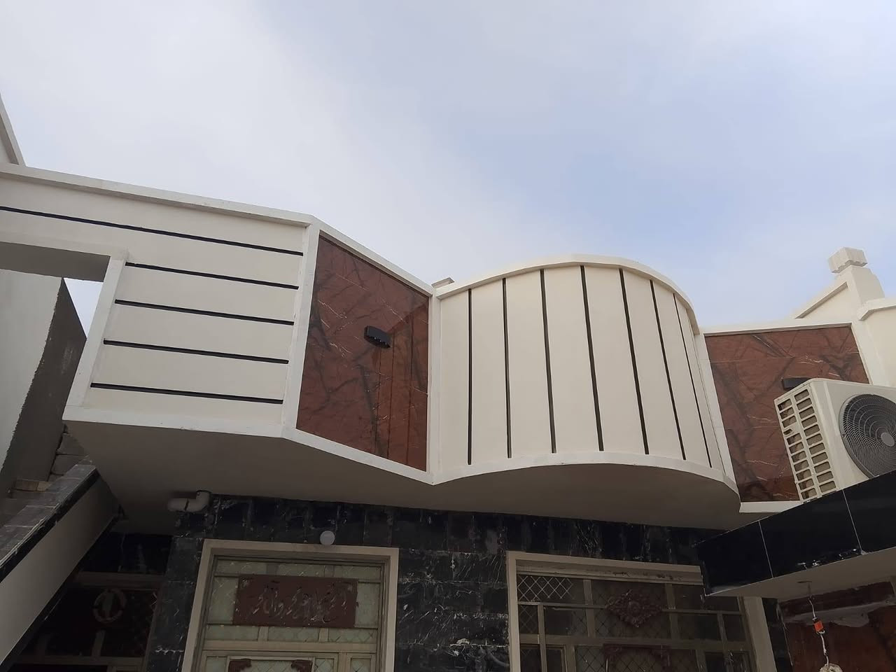 خلفات متفرغين للعمل بسعار مناسبه  لبخ نثر طلس جراره تشميع تصفير جص وبورك العمل داخل بغداد فقط وتساب ***********
