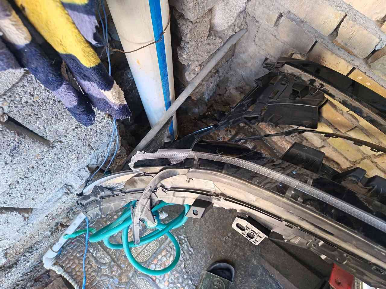 سلام عليكم لد سوناتة شغال هايبرد الكارت ماله سليم 100٪ مع جلده دعاميه ضرر جهه السايق اما اليمنيه مكفول.... بسعر مناسب.... ***********
