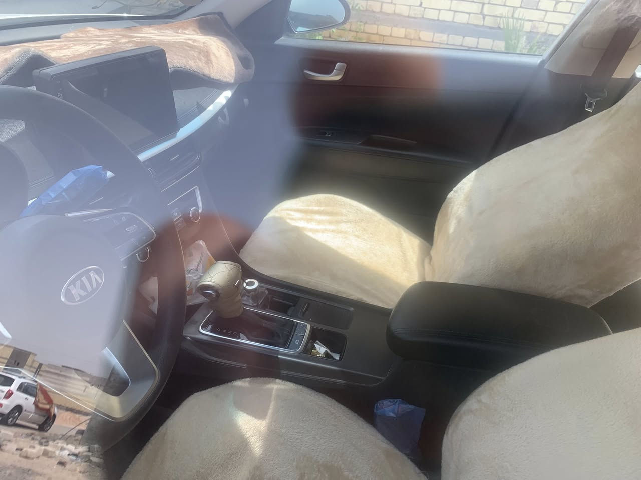 كيا k5 موديل 2022 وارد كوري غاز
مكفولة ما عدا مكان صغير بيه صبغ موضح بالصورة والباقي جديد كلش 

محرك 2000

كشنات جلد 

حساسات 

مرايات كهربائية 

شاشة

السعر 180 

الاتصال ***********

البصره القبلة
