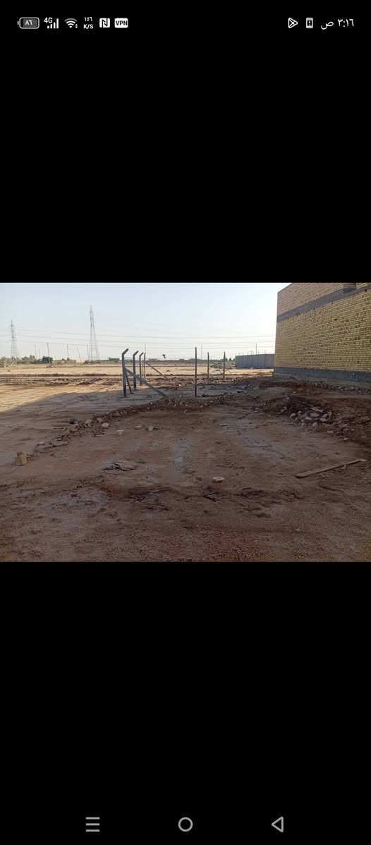 سلام عليكم عندي قطعه مساحه 200 بحي الجوادين نزله ذانيه بشارع حسن نصر الله ماي كهرباء        قطعه  عله شارعين نتصل ‏‪***********‬‏
