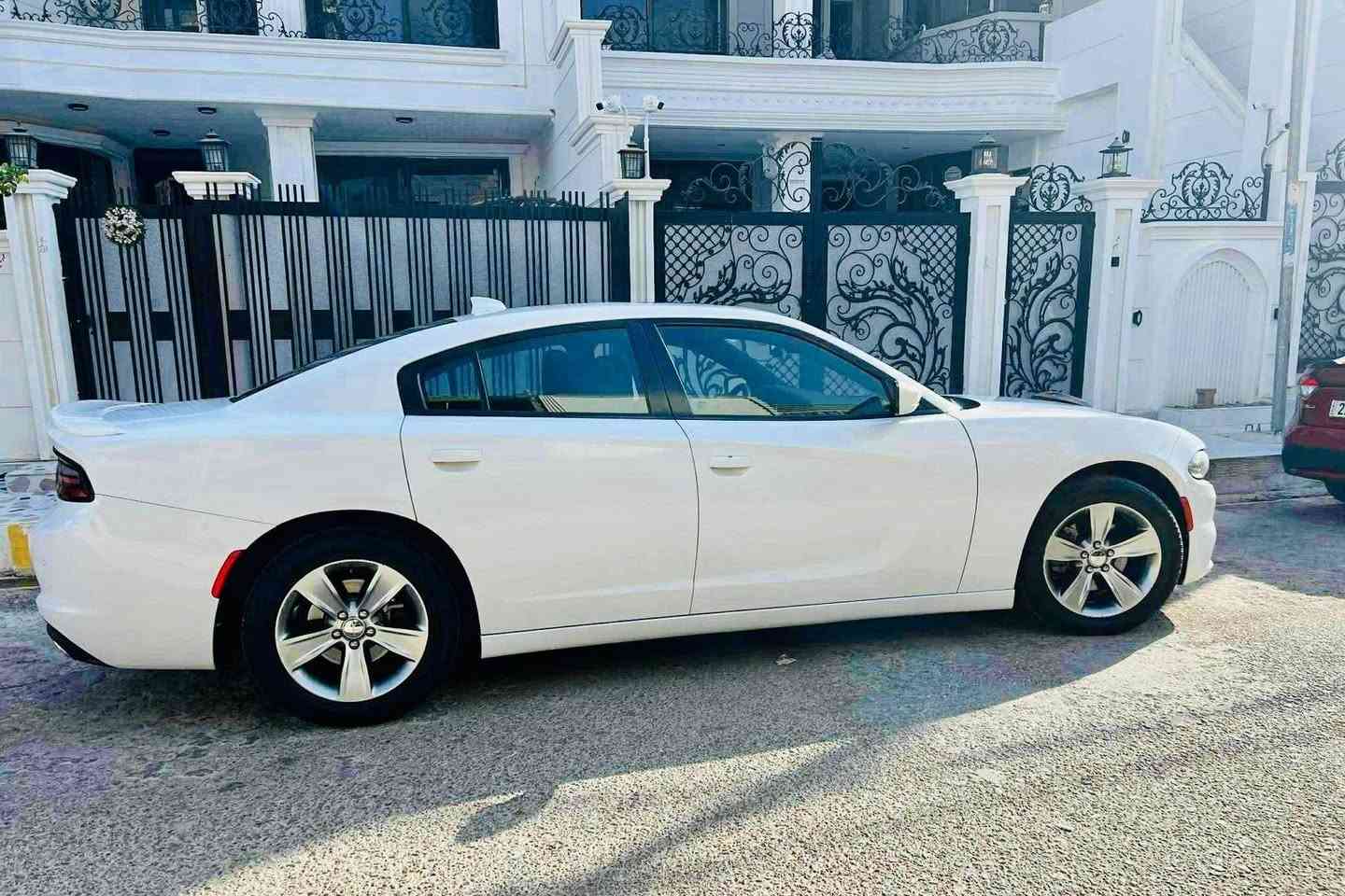 دۆج چارجەر 2018 مواسەفات SXT کلین تایتڵ 
مواسەفات ئەمریکی 
100 هەزار مایل ڕۆشتووە 
سەنەوی نوێیە تا 2029 
هیچ مەسرەفێکی تێدانیە 
زۆر پاک و خاوێن 
دەعامی بۆ دەعامی بەشەرت 

سـعـر : لە کۆمێنت داوابکە ڕاستەوخۆ بۆت دێت 📥 

گێر و مەکیەنەی بەشەرت 
هیچ کێشەیەکی تێدا نییە 

ژمارەی خاوەنەکەی 
***********
***********
