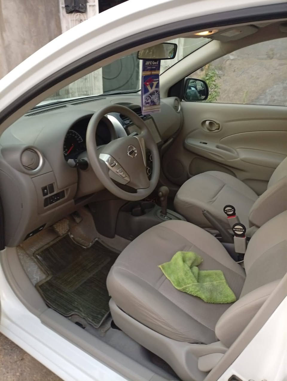 سلام عليكم نيسان صني هندي خليجي موديل 2021 رقم بغداد مشروع وطني سياره مكفوله كفاله عامه ماشيه 90 شرط سبير منازل بعدهي ع وضع شريكه مكينه وكير مكفولات حداديه تخم تاير خير من الله تبريد ثلج سعر 114 وبيه مجال لل شراي مكان البصره لاستفسار ***********
