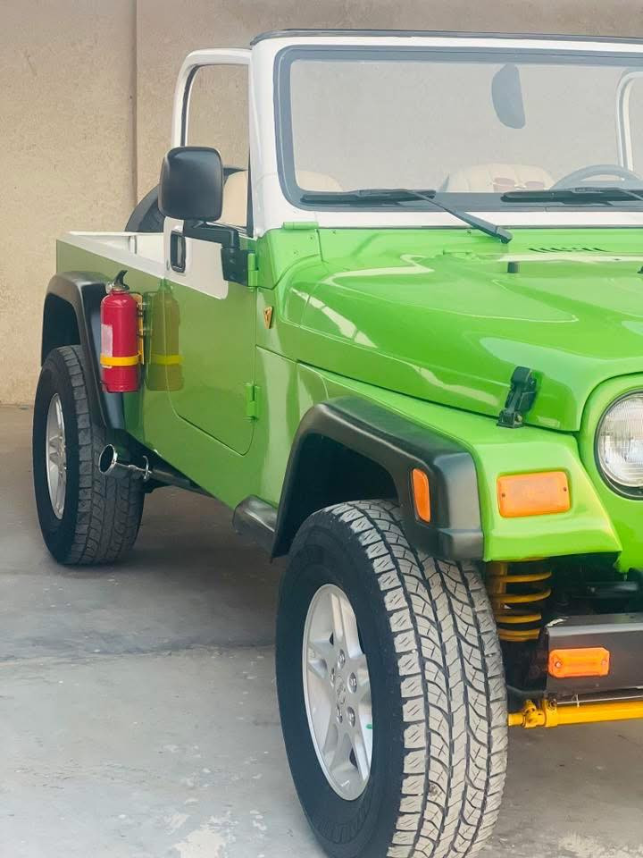 جيب 2004 مال مزاد
السياره جاهزه من كلشي متصرف الف عليهاا
كتاب وكاله بيها باقيه عل ترقيم السعر ٧٥ وبيها مجال بسيط العنوان الكوت ***********
