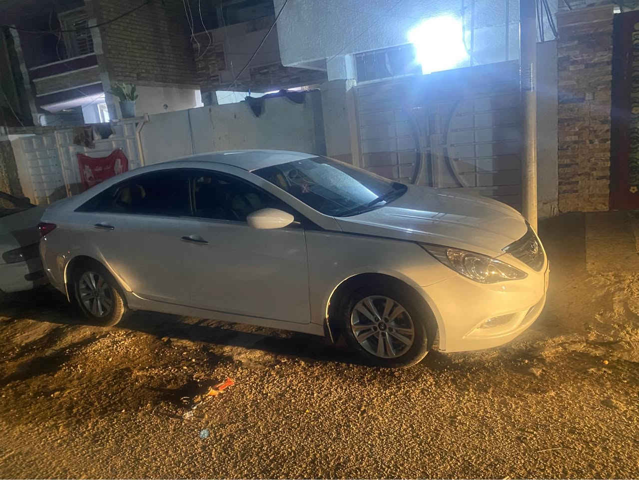 هونداي سوناتا موديل 2013 وارد أمريكي  رقم بغداد كير محرك كهربائيات تايرات تبريد كلها فول  مصبوغه عام بدون دواخل السعر 79 العنوان بغداد  /الغزالية  /هـ*********** مواصفات فول ماعده التنته بغداد, العراق
