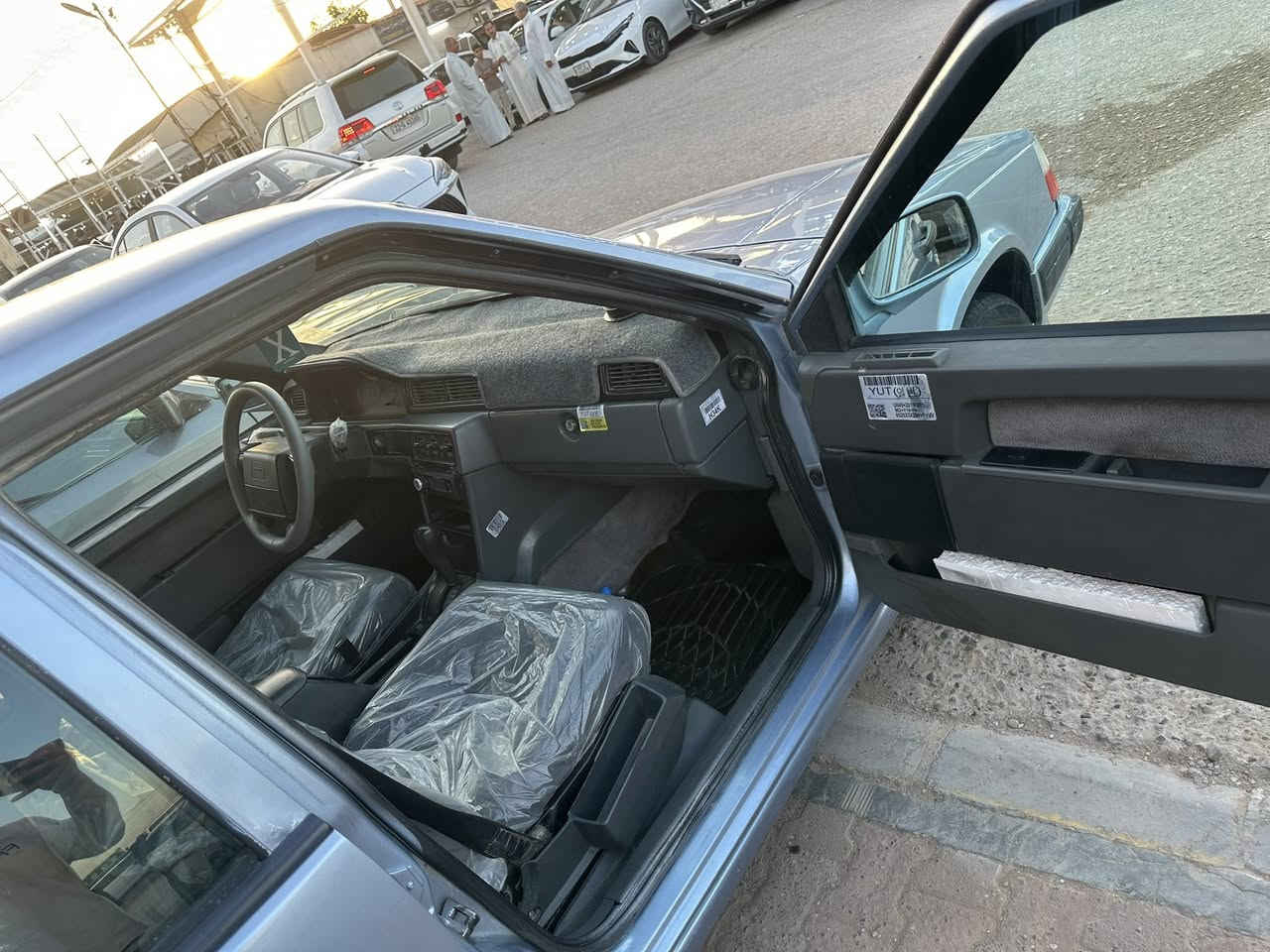 سلام عليكم للبيع فالفو 940 مديل 91رقم نجف دولي بسمي غرفه رصاصي جديد ويل مال 98وتخم تاير جديد شباج مربعات حداديه امامي خلفي جديد محرك وكير جديد مكفوله من خياس وضربه 
المكان نجف ***********

