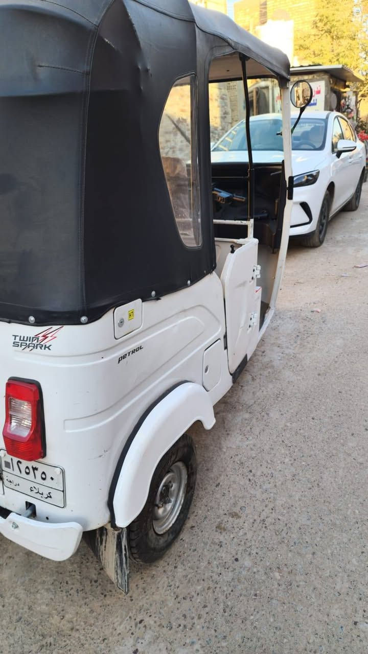 سلام عليكم تكتك موديل 2022 رقم كربلاء مشروع وطني تكتك خير من الله دوس معمره المكان بلديات السعر 7500 وبيه مجال الرقم ***********
