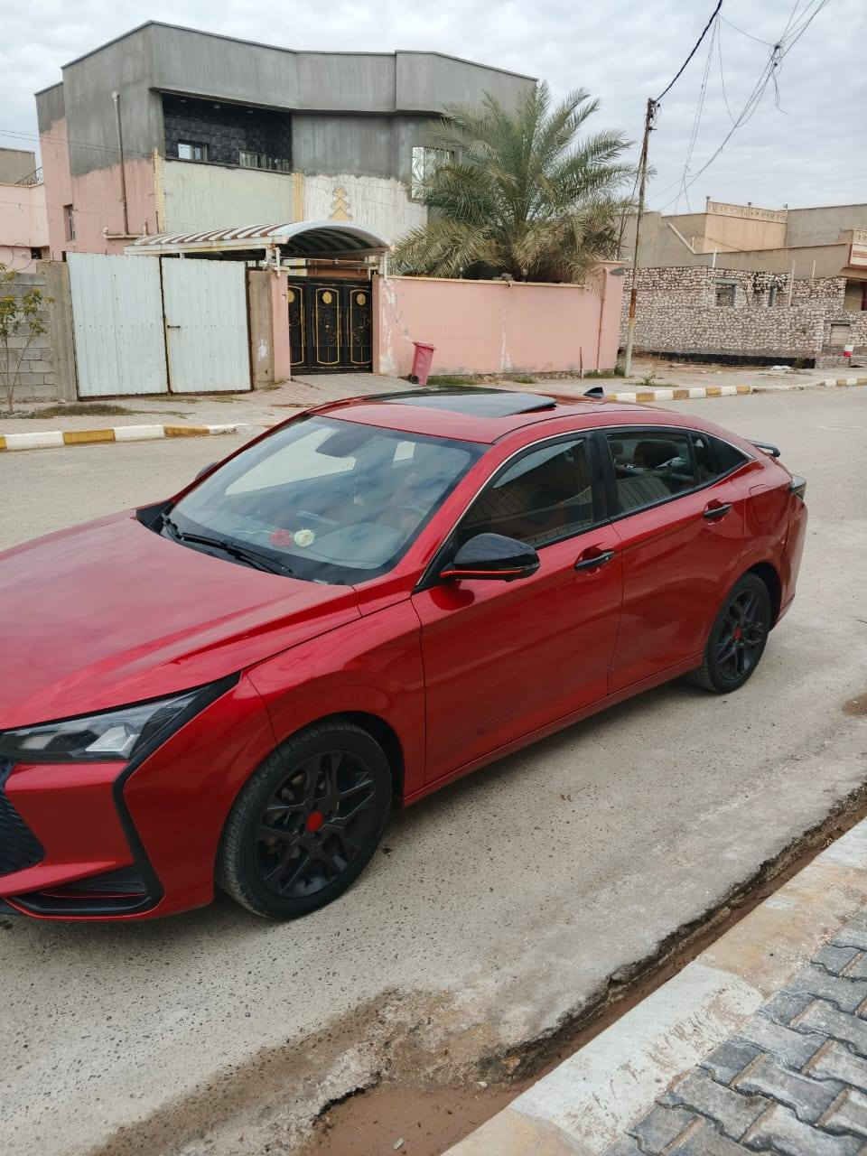 السلام عليكم....
شاين A30  2022 جديدة 
السيارة فووول مواصفات فئة S اعلى فئة بالشاين 
محرك 1500T
المسافة المقطوعة 67 الف فقط
داخل احمر بلاد 
قطعتين تبريد ثلج 
سلايت روف 
دبل شاشة 
ليد نهاري 
لد خلفي متصل 
انظمة قيادة 
وهواي موصفات بعد ....
بيها صبغ جاملغ امامي بدون دواخل ولا يرباك ...
السعر (113) وبيها مجال شي قليل تحويل مباشر ...
مكان السيارة (الانبار -قضاء هيت)
للاستفسار (***********-***********)
غير متواجد عالفيس فقط واتساب
