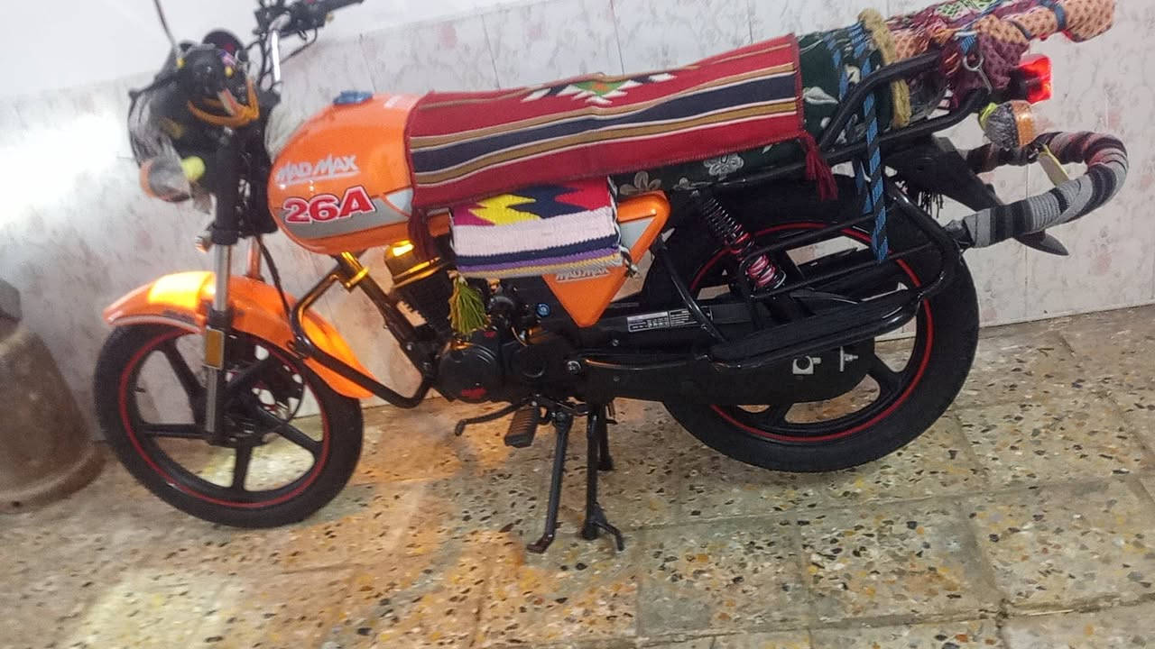 للبيع موديل ٢٦ نفخ نضافه مثل مشوف بصوره طك كارتون نضيف  للبيع واحد او ٦٠٠ بيه مجال بصيط للطيبين 
عنوان كربلاء ***********
اذا مو شراي لاتعبني وتكسر بحلال العالم ماطور ناشف 
سكنر
