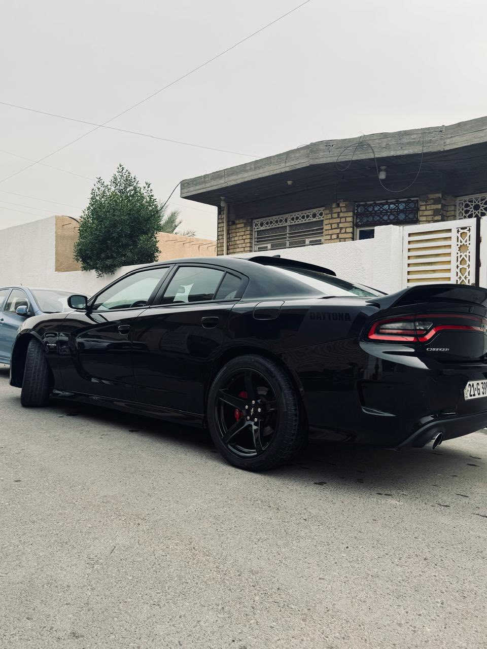 السلام عليكم جارجر RT 5700 سوبر تراك باك موديل 20 حادث بس بنيد بدون دواخل  صور الحادث بلمنشور ماشية 57 لايت متغير
مكاني بغداد الغزالية سنوية بأسمي 
سعرهة 230 وبيهة مجال حك الجية
***********
***********
ابو شهم
