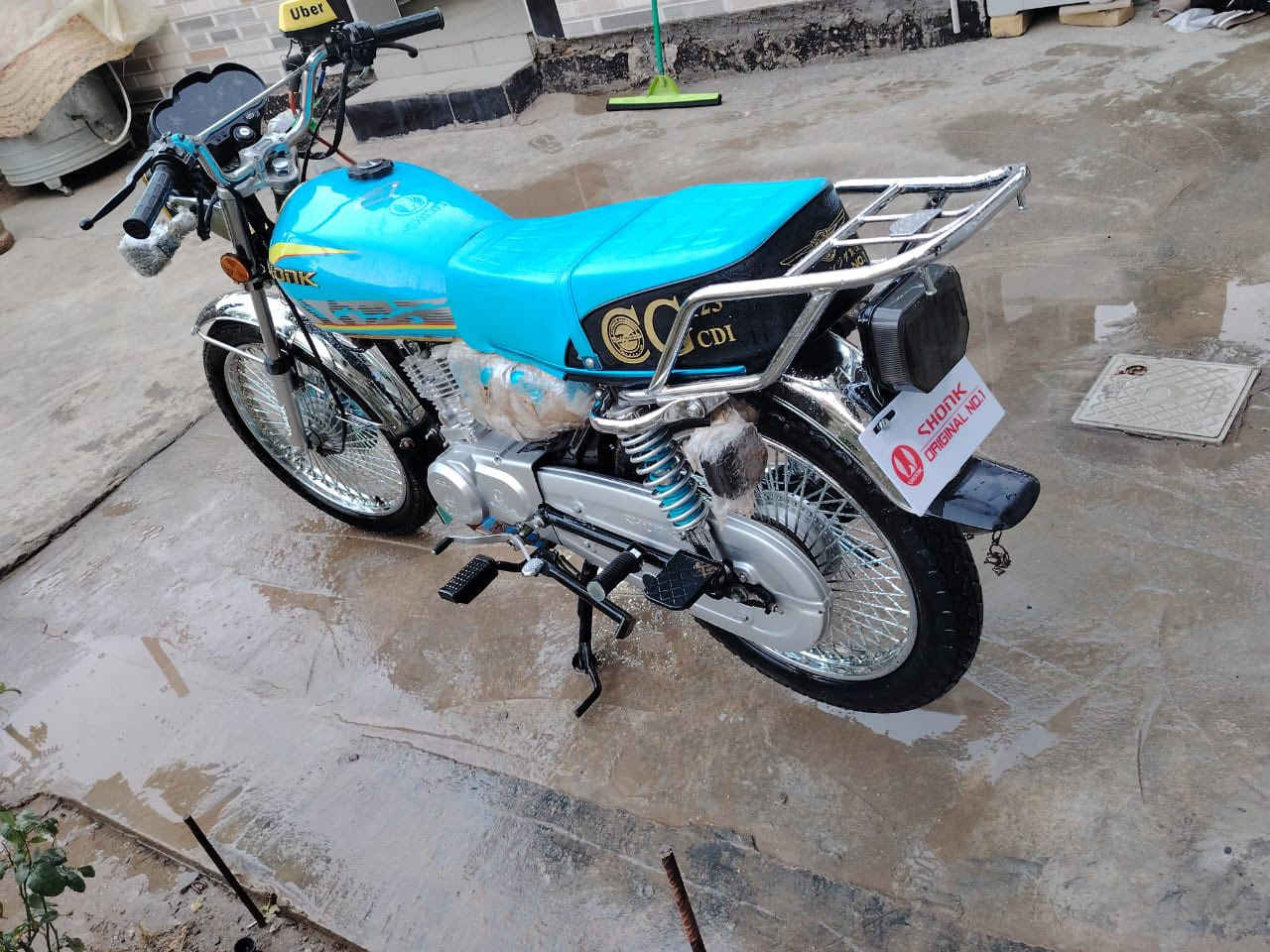 السلام عليكم دراجه تايكر موديل 25 محدث 26الدرجه جديده مكاني حله سياحي أورق سكنر *********** السعر 700
