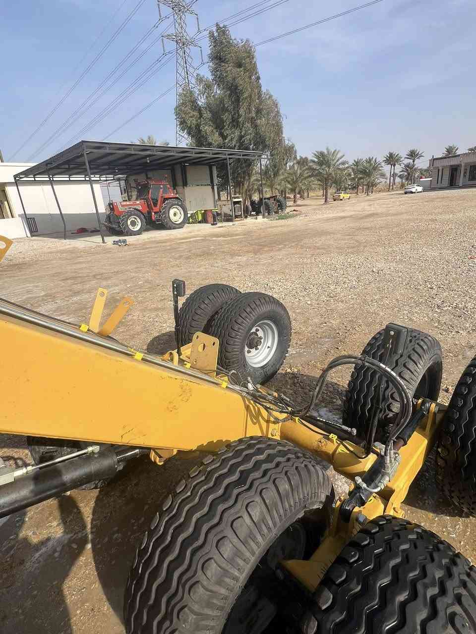 للبيع معدلان 3/5موديل 2025مشتغل 40 دونم/***********
