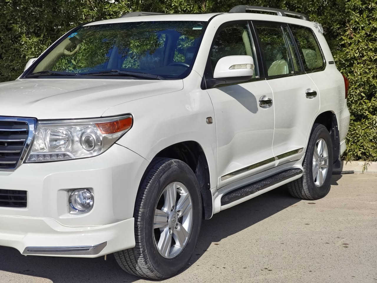 لاندكروز موديل 2011 ، ستينيه فول مواصفات(1/1) مكفوله كفاله عامه بيه ملاحظات بسيطه كلش 
محرك وكير مكفول بدون فتح او صوت او اي خلل
رقم بغداد دولي باسمي تحويل مباشر
السياره محرك سته سلندر 
السياره جديده وجاهزه وبدون نواقص وترايها كلش حلو الشراي يتصل 
العنوان بغداد السيديه 
السعر/ 310 
للاستفسار/ ***********
