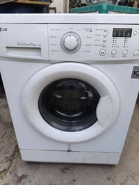 غسالة اوتماتيك • شغالة • نضيفه