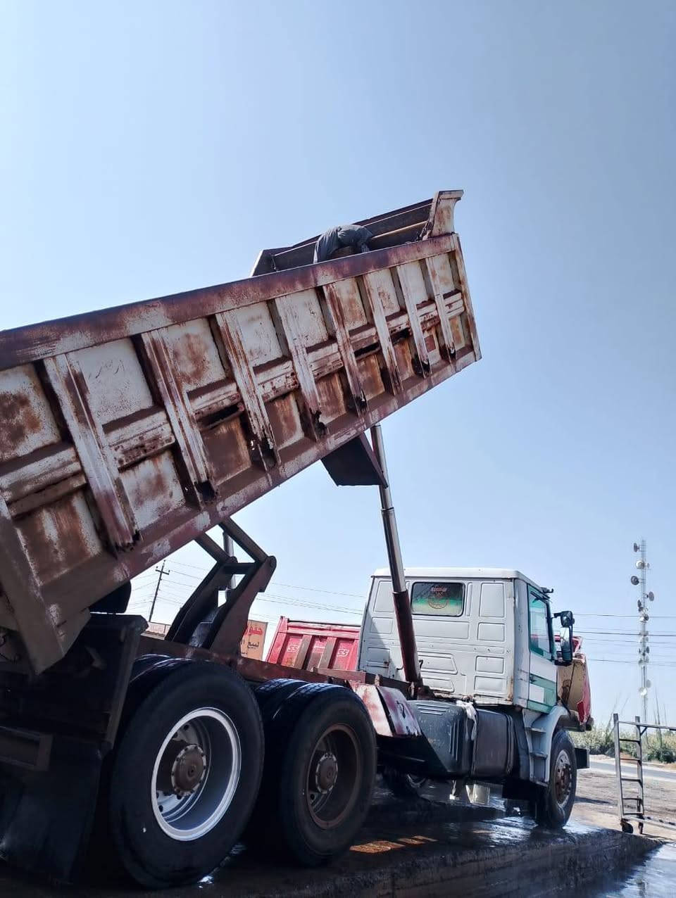 سكانيا ١١٢ البيع تفاصيل عل رقام تاليه /***********/***********
