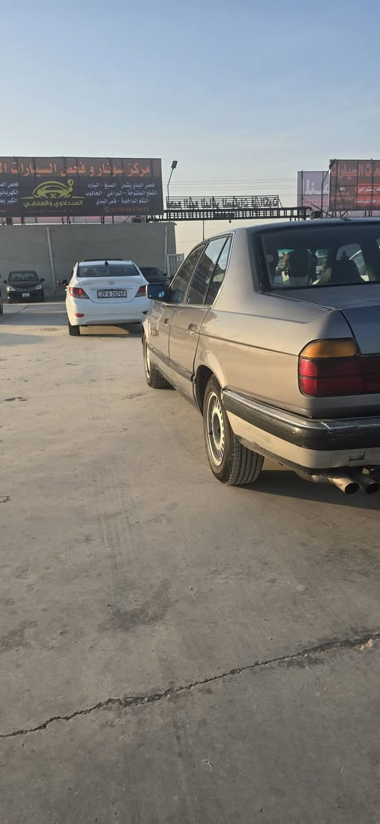 السلام عليكم
للبيع بي ام 735 مديل 91

رقم واسط شرط التحويل سياره جاهزه صبغ جديد مكينه جديده داخل نضيف مكينه جديده حاويه هيه ولكير ولضفيره 

منضومه تبريد جديده ثلج تخم تاير توني شادهن تخم دبلات توني شادهن شويه حداديتها يراد ترتيب

السياره احله من الصور 

مكاني واسط الكوت

السعر اتصال 

***********
