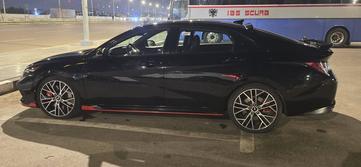 هونداي النترا N 2023 رياضي 
ماشيه 36 الف كيلو فقط قابل للزيادة
المحرك :2000 تيربو  

المواصفات:

_كير اوتماتيك 8 نمر دبل كلچ DCT 

_الكشن 
حضن 
علامة N
كنتارة وجلد N

_سلايد روف 

_انارة داخلية ٢٤ لون

_تحكم ستيرن نورمال وسبورت

_تحكم دبلات نورمال وسبورت

_ابواب بصمة

_بصمة تشغيل 

_شحن وايرلس

_شاشة متصلة

_كاميرا

_نظام صوت _𝐁𝐎𝐒𝐒

_اشارة ترحيب

_اشارة مرايا

_اوتو ستوب

_نقطة عمياء

_تحديد سرعة ومسار

_رادار امامي + خلفي + جانبي 

_حساسات جانبي + خلفي

_ انظمة 
𝐍𝐎𝐑𝐌𝐀𝐋 
𝐒𝐏𝐎𝐑𝐓
N
NGS

_ستيرن وكشنات هيتر

_صندوق ذكي

_لايتات ليد 4 عدسات زينون

_بگلايت ليد

وارد كندي حادثها جانبي بابين جهة عكس السايق وشوي من جاملق الامامي والخلفي بدون ايرباك بدون شاصي بدون لغود بجم كبس كير مكينة ما ملموس ماي راديتر والتايرات مال شركة بلاد من امريكا

مكان السياره البصرة
السعر : 185 وبي مجال للشراي

 

 السيارة رقم بصرة حرة باسمي 

للاستفسار : ***********
