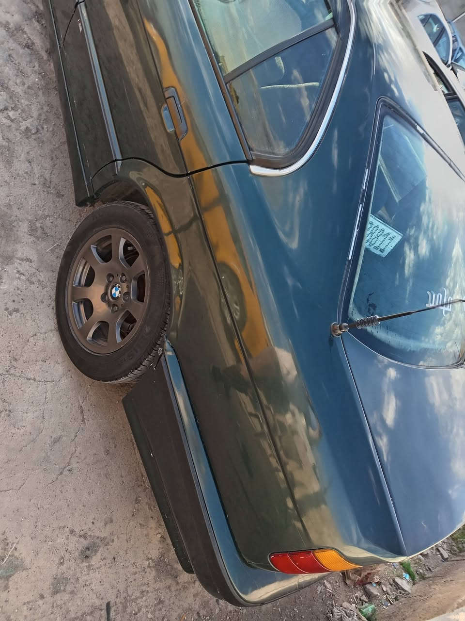 السلام عليكم 
لبيع 
Bmw525i
السياره فول
فتحه سقف 
محدثه كت ام 
رقم صلاح الدين
سنويه ال2031تنتهي 
السعر 40$وبي مجال قليل 
التصال ***********
