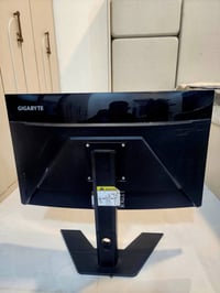 للبيع شاشة كيمنغ Gigabyte 🔥 حجم 27 بوصة 🔥 دقة 2K 🔥 تردد 165Hz 🔥 شاشة م...