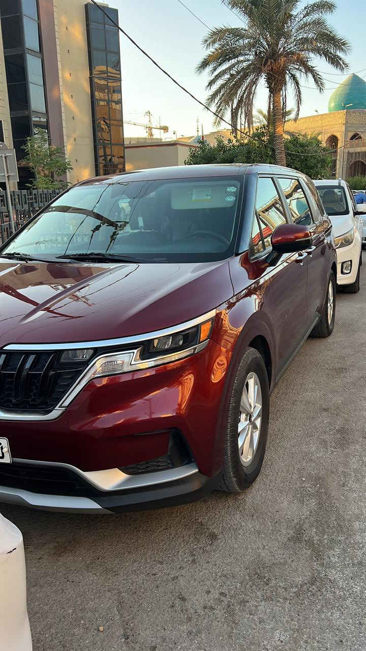 السلام عليكم للبيع كيا كرنفال 2023حادث خفيف جاملغ وباب موضح بل صور نص فول سياره جديده موصفاته معروفه لسعر 240 مكان السياره نجف استفسار اكثر ***********
