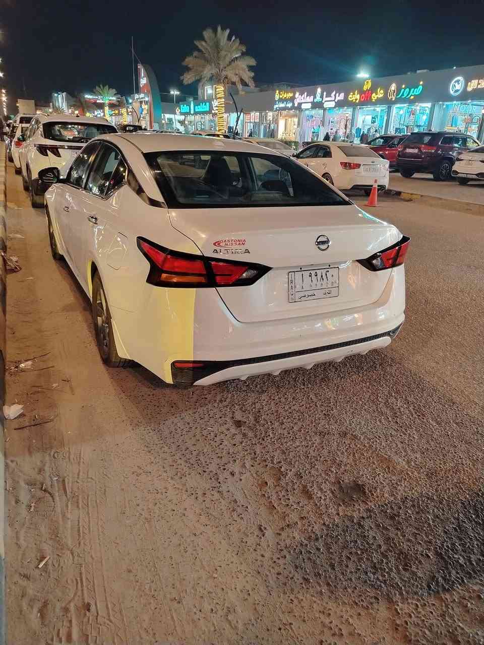 -التيما وارد أمريكي
موديل 2020

محرك 2.5
لون ابيض
-المواصفات :- 
بصمه 
شاشه جبير 
تحكمات 
رادار امامي وخلفي 
تحديد مسار 
لايتات زنون عدسه 
ويل كب 
بعد مواصفاته معروفه 
-ضرر سياره بونيد صبغ فقط وجاملغ 
-مكينه كير بشرط 
-السعر 135
العنوان النجف
*********** غير متواجد على فيس
