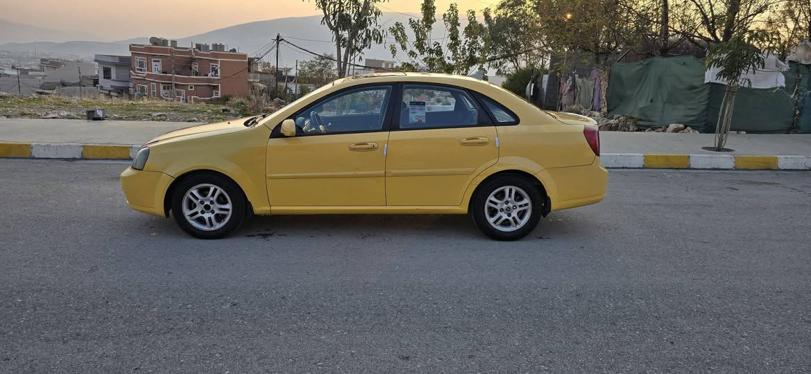 ئوپترا تاکسی 2011سه نه وی ئاج پلاستیک به شه رتی ئه والیات و حاسیبه ته بریدی سارد و گه رم له سه ر سوچ گیر و مه کینه به شه رت گیر ئوتوماتیک دعم و لیدراوی نییه بیلاد تاکسی سعری41گلا و مه جال

***********
*********** السليمانية, العراق
