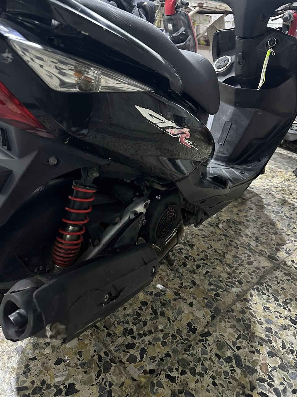 دراجه ثعلب للبيع دراجه نضيفه  سعر 650 شراي اتصل *********** مكاني مدينه الصدر
