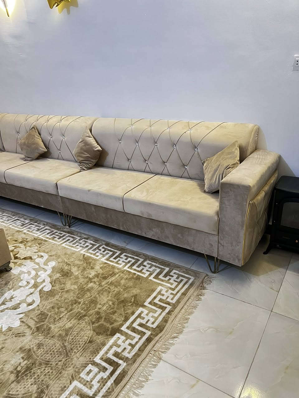 ديوان 7 مقاعد اخو الجديد نظافه100‎%‎مكاني الشعب ***********
