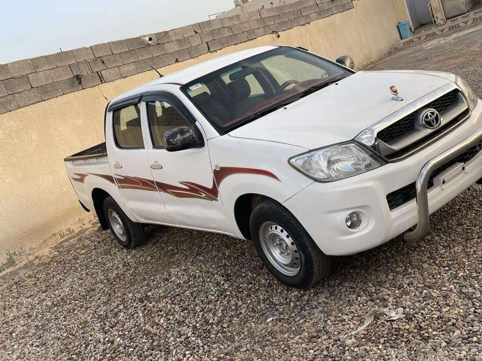 السلام عليكم للبيع بيكم ٢٠٠٧ السياره جاهزه حداديه تخم تاير مكينه تبريد جاهزه على اخر حبايه السياره مصبوغه عام بدون حادث بدون ضربه السعر ١٠٥ وبيها مجال مكاني ذي قار قلعه سكر للاستفسار ***********  رقم ذي قار باسمي
