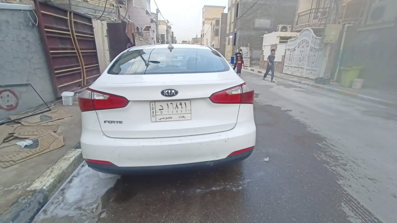 السلام عليكم للبيع كيا فورتي موديل 2015 
رقم بغداد باسمي 
مفتوح كازكيت قبل شهر 
السعر 95 وبيها مجال بسيط 
للاستفسار 

***********
