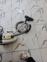 مكنسه كهربائيه • للبيع • فيه مجال