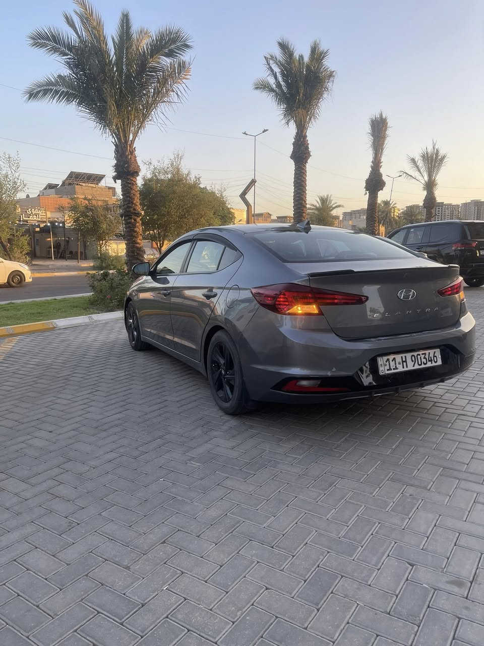 بسم الله الرحمن الرحيم
السلام عليكم 

للبيع  

النترا 2019 رقم بغداد جديد باسمي 

وارد أمريكي 

محرك 2000دوش

كير at المرغوب 

ماشية97 الف فقط 

سيارة جاهزة من جميع النواحي مابيها اي نقص 

سنوية جديدة ورقم جديد 

السعر المطلوب117$ قابل للتفاوض 

العنوان بغداد 

***********
