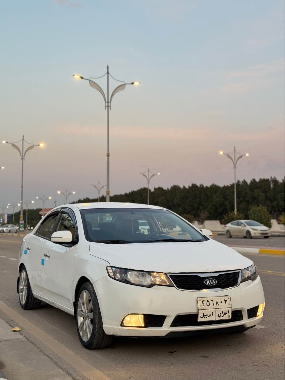 سلام عليكم

سيراتو 2012
بيها حالوب.
بدون  ضربه ولا تبديل فقط بارد الباب وجاملغ
محرك 1600
سويج عدد 2
سعر 86$
*********** كربلاء, العراق
