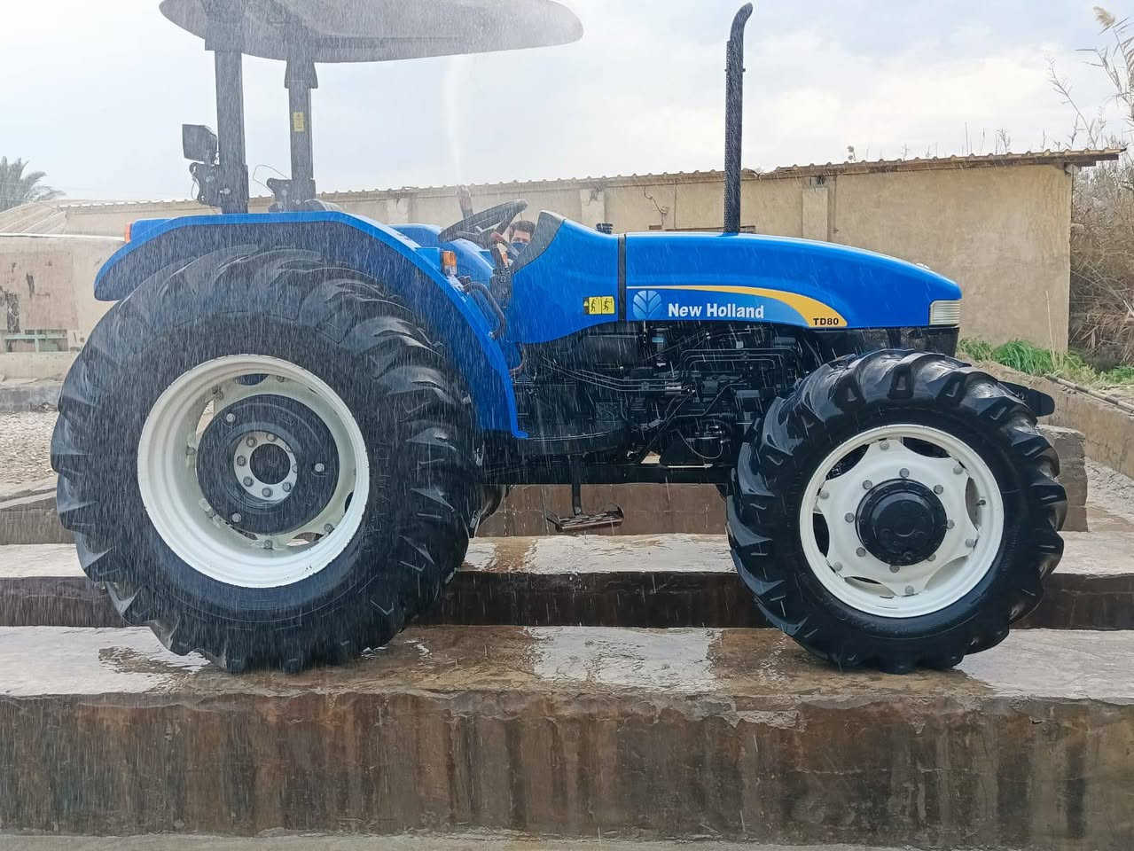 نيوهولند 2019 للبيع 
الاتصال على الرقم ***********
