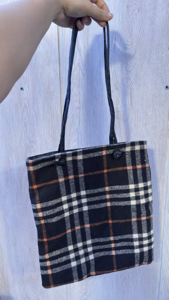 جنط مستخدمه على مرتين او 3 مو اكثر وبعضهم ما مستخدم اصلا بس لان صارلهم هواي عندي ما مبينين جدد
اريدهن ب20 بس ما عندي توصيل ويا ريت الي ياخذهم من البصرة وكلش محتاجة فلوسهن.


**إذا كنت صاحب هذا الإعلان وتريد حذفه لأي سبب، رجاءا أرسل رسالة إلى الدعم الفني**