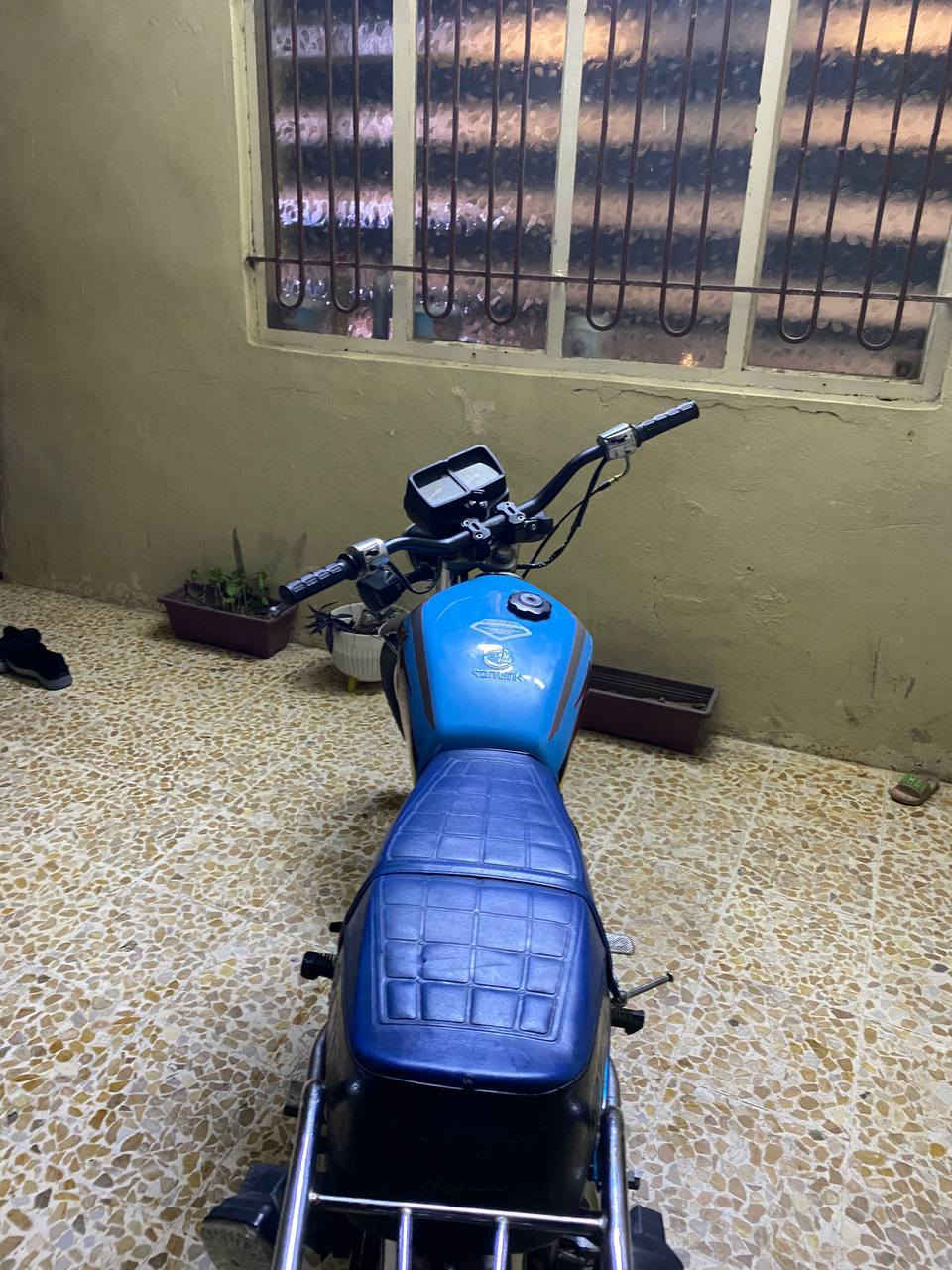 سلام عليكم
ماطور تايكر للبيع لون ازرك ستيرن رياضي شاصي 2020
سعر 500
رقمي *********** متواجد واتساب
