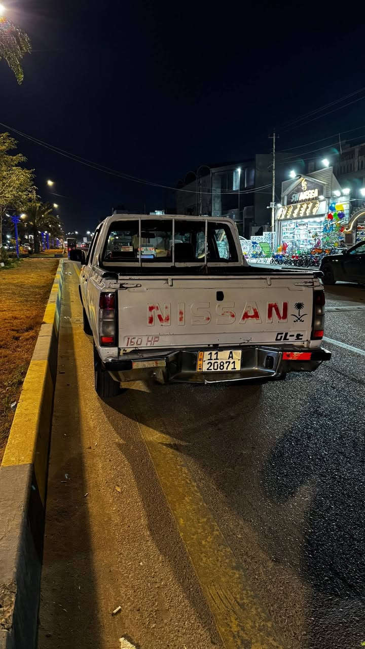 السلام عليكم نيسان شبوط للبيع او مراوس بتورس موديل 2008 السياره عليها ادامه كامله و صدر جديد كَير و مكينه جدد حاويه تخم تاير جديد جاهزه مابيها نقص كفاله كَير و مكينه و شاصي و بيها طخه بالجاملغ صفحة السكن و مصلح سعر:91 و بيها مجال
للتواصل :***********
