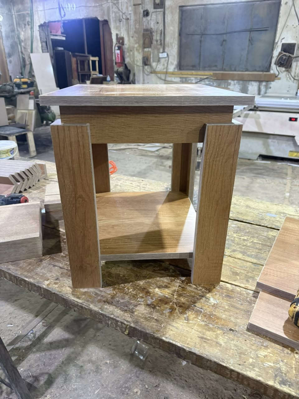 نجاره ابو الحسن لكافه اعمال النجاره عراقي تركي بأسعار تنافسيه وجوده بالعمل العنوان 
بصره صناعيه حمدان 
للاستفسار 
***********
***********
