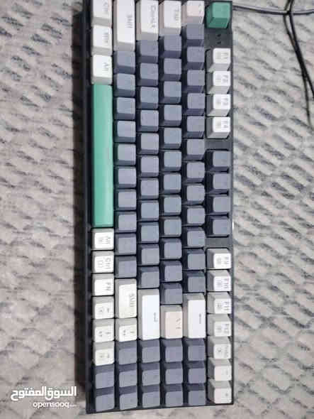 السلام عليكم
تجميعة للبيع المواصفاة كالآتي:

core i7-6700 3.40GHz

ram 8x2 16Gb

gtx 1070 8gb vram asus dual

مساحة التخزين اثنين

ssd 500GB

hdd 2tb اسرع من الhdd يحمل اسرع منهم

السعر 375 وبيها مجال
مكاني البصرة الهارثة
للتواصل واتساب ***********
