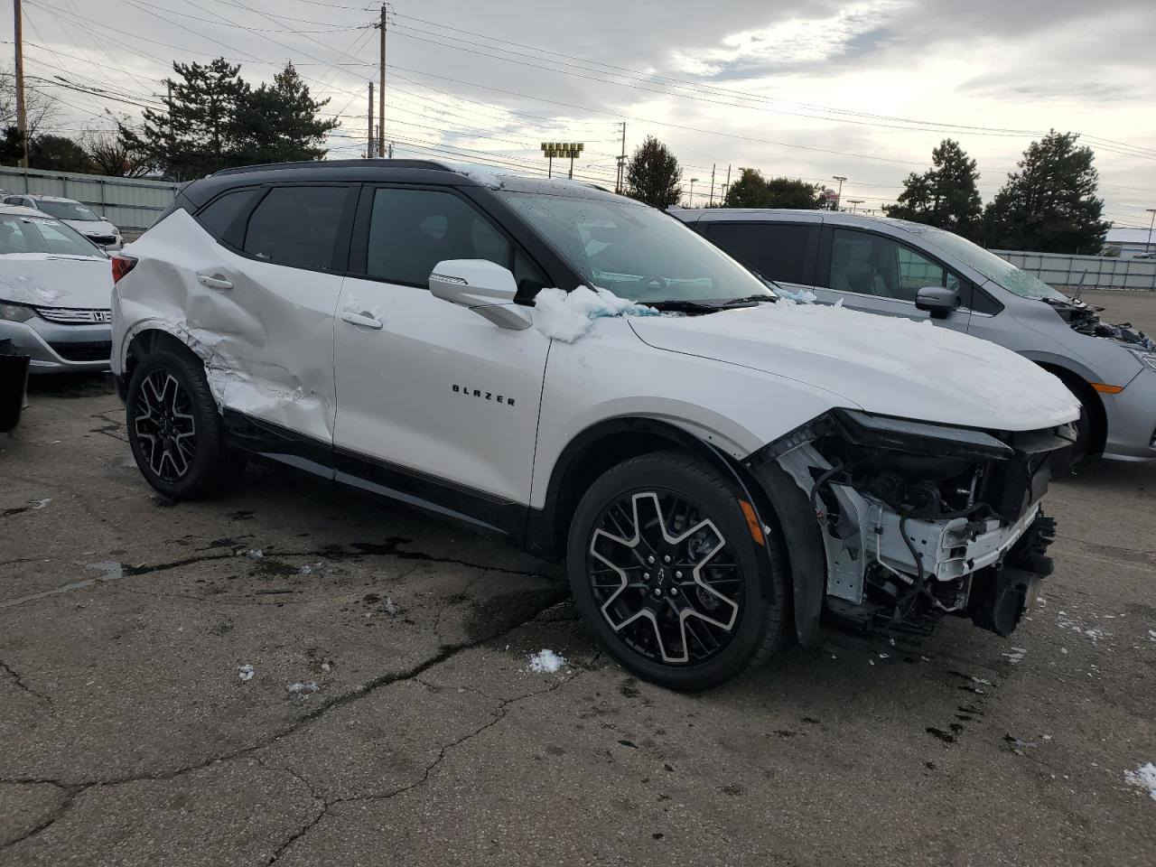 للبيع V6 بلايزر RS فول موجودة بالحرة موديل 2024 بدون آيرباك


**إذا كنت صاحب هذا الإعلان وتريد حذفه لأي سبب، رجاءا أرسل رسالة إلى الدعم الفني**