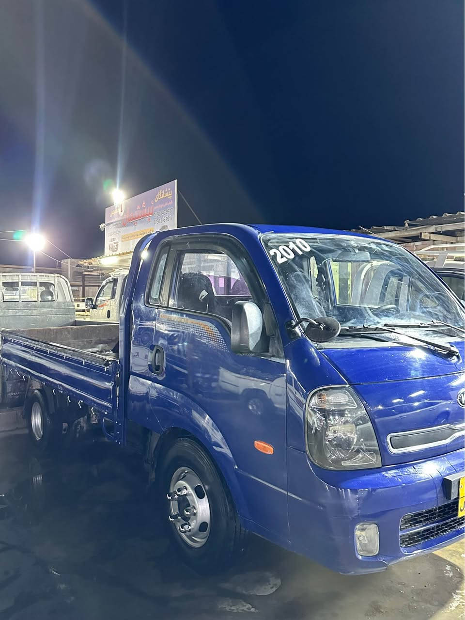 كيا2010مه كينه 4000هه زار ي ته حويل ناكري مه مينه ماره باييه سه حري 75وه ره قه يه مه جاله كي كه م رقم ته له فؤن *********** أربيل, العراق
