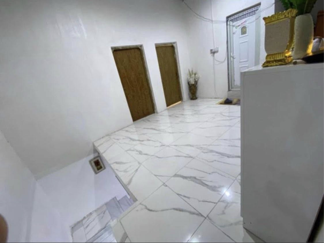 تحيه طيبه بيت طابقين ركن طابو زراعي عراقي سند23 مساحه128 صالحيه شارع سيد مجتبى قريب على جسر الايطالي من بعد شارع لواء قريب على شارع عام الرئيسي متوفر كل خدمات 4غرف صالات2 ستقبال صحيات 2  مطبخ طارمه حمام خارجي  سطح ثنين طابق اول وسطح طابق ثاني سعر125للاستفسار الاتصال
***********
