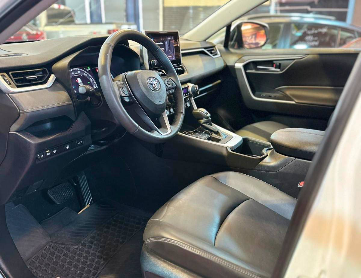 تۆیۆتا ڕاڤ فۆر 2024 مواسەفات  XLE - AWD  
فوول مواسەفات 
دەبڵ اکسل
سڵایت
بەسمە 
کوشن کارەبایی و جڵد و هیتەر 
سندوق شەفت 
سوکان هیتەر 
شاشە گەورە و گێچ ئەلکترۆنی 
زۆر مواسەفاتی تر 
ڕادار و خەتی جادە 
شەش مۆدی لێخوڕینی هەیە
سەیارەکە نمونەیە لە جوانی وەک سفر وایە 

سعر لە کۆمێنت داوابکە ڕاستەخۆ بۆت دیت 📩 

یەک پەلەی بچوکی بۆیاخە 
کاتییە و ٢ مانگ لەگەڵە
هەموو گیانی بەشەرت 

ژمارەی خاوەنی 
***********
