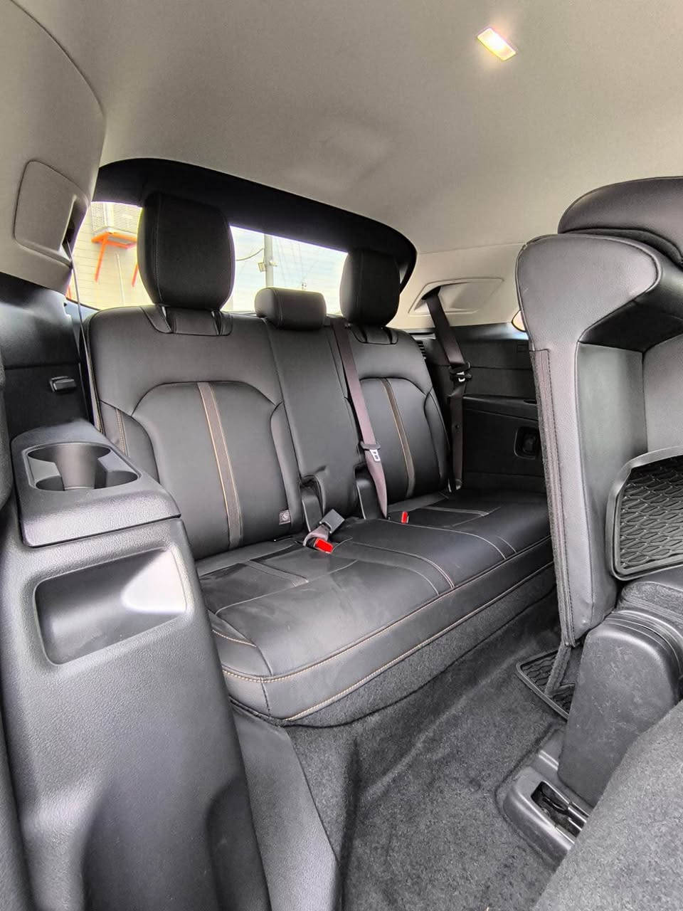 ‎عربي 
للبیع فقط 
MAZDA CX90 
 
مــــــــودیل/2025
مواصفات/ كاميرة ، حساس ، دبل اكسل ، سبعة الراكب ،‎ Singapore


**إذا كنت صاحب هذا الإعلان وتريد حذفه لأي سبب، رجاءا أرسل رسالة إلى الدعم الفني**