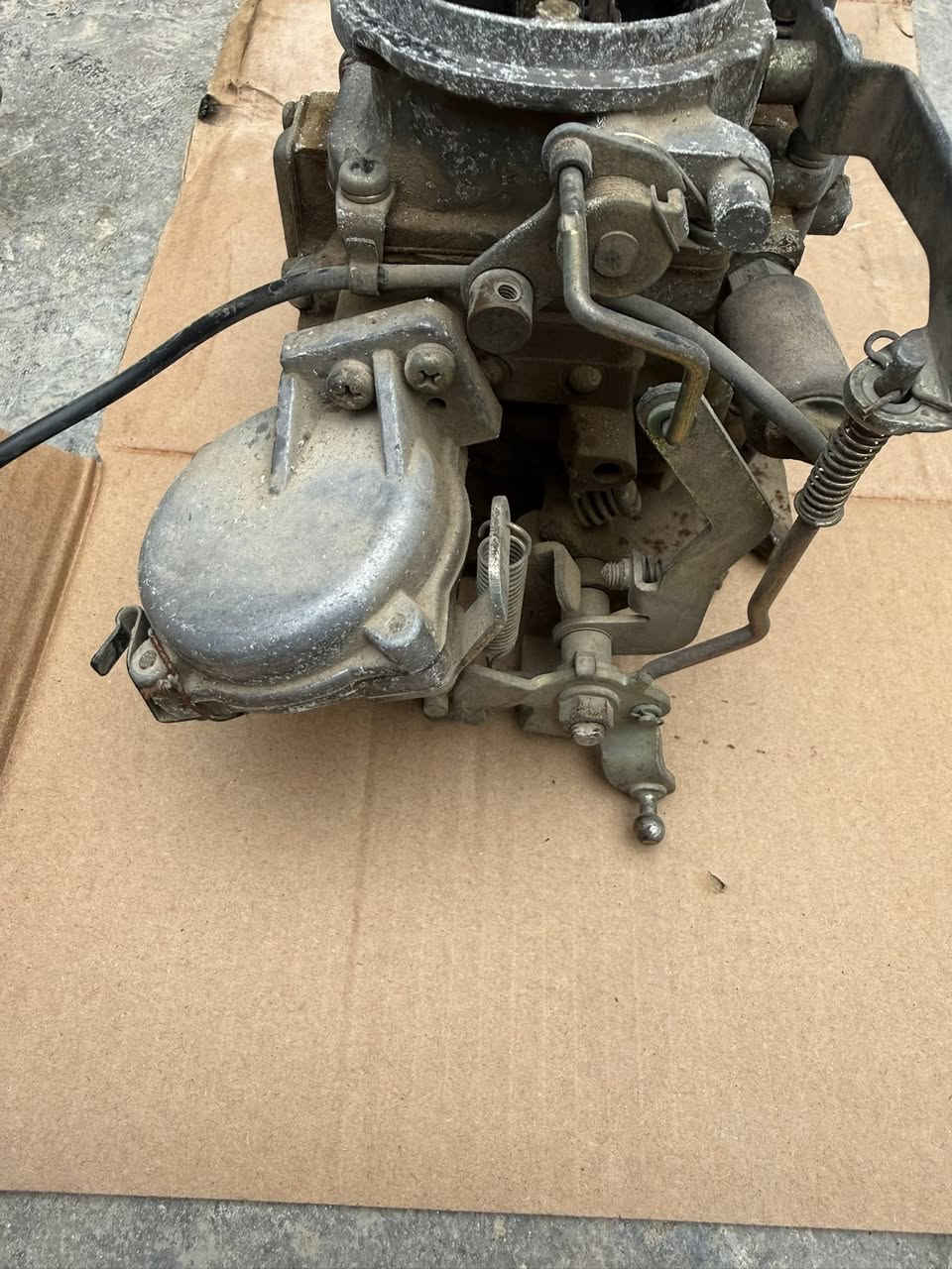 سلام عليكم يوجد غراض بيكم 80 و85 للبيع
كابريتر بيكم 80 شغالة 
جوين وقبغ شوتة 80 
دعامية بيكم 85وترهم على 80 تايوان اصلي 

للاستفسار الاتصال على الرقم ***********
