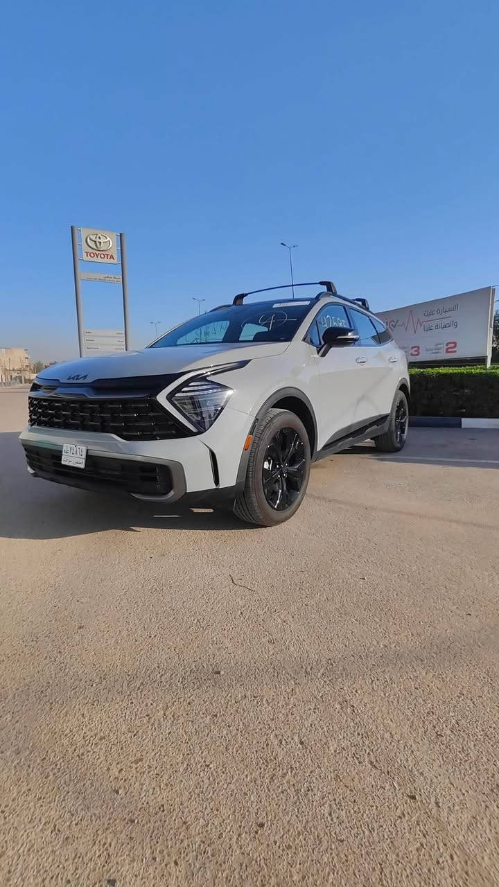 السلام عليكم 
سبورتج اكس لاين لون سموك المميز  فول مواصفات  X-Line وارد امريكي موديل 2025ماشية 27 مايل يعني بعده زيرو  دخول جديد السياره حادثها فقط تبديل دعاميه اماميه ولايت ايمن مال تفصيخ امريكي 
وبارد خفيف بالحافه مال البنيد بدون قطره صبغ . 
٫٫٫٫٫٫ايرباك دركه ودشبور ،،،، 
بانوراما 
بصمة
تشغيل عن بعد
هاند بريك بصمة
نظام ترحيب
شحن وايرليس
رادارات
كشنات جلد 
حساسات وكاميرا دوارة
محرك 2500
فور ويل
كشن السائق كهرباء 
تدفئة كشنات
تحديد مسار
تبريد قطعتين
مانع انزلاق
نزول منحدرات
نظام abs
نظام فحص ضغط الاطارات 
وضعيات قيادة
فول تحكم ستيرن
لد امامي خلفي
نقاط عمياء
ويل كب كروم
اوتو هولد 
اوتو ستوب
دواخل مطعم بالصاج
حادثه موضح صور المزاد 
عنوانهه بغداد حي القاهره 
للاستفسار***********
رقم بغداد بسمي
225 قفل بغداد, العراق
