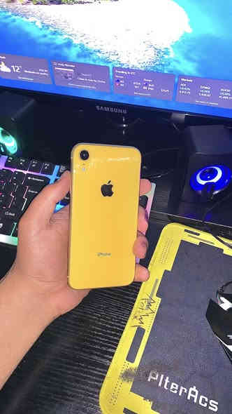 ايفون XR - أصفر (64GB) للبيع
الحالة:
• الشاشة أصلية (اللمس لا يعمل).
• البطارية مبدلة حديثاً.
• موديل M.
السعر: {120,دينار عراقي (قابل للتفاوض للجاد).
ملاحظة: الجهاز يحتاج تصليح للّمس والكامرة
الخلفية.
للتواصل: (***********)
#
H1
مكاني موصل مهندسين
