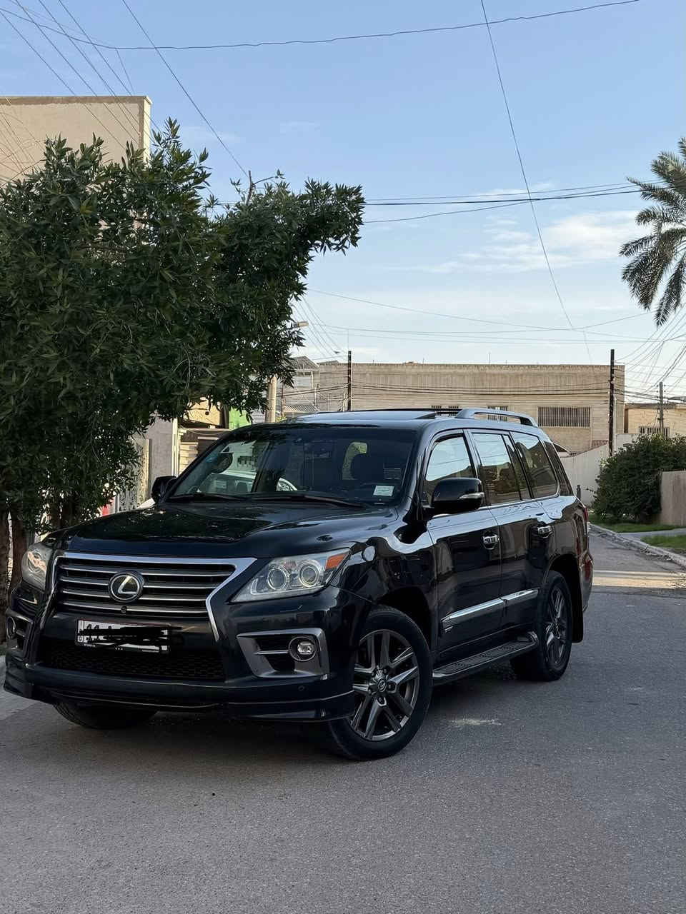 سلام عليكم
البيع .  او  المراوس حسب القناعه
الكزز موديل 2014 رقم بغداد بسمي 

خليجيه مكفوله من صبغ والبارد 
فول موصفات. بريم 

بريم اصل ميحتاج اذكر موصفات بريم معروفه 
واحد ع واحد 
من ناحيه التايرات جدد
والصدر جديد 
تبريد شغال 
كير مكينه مكفولات برغي ما مفتوح بيها 
سياره جهازه من كل نواحي 

العنوان بغداد حي الأطباء
 السعر 405 $ وبيها مجال الطيبين 
الهاتف ***********
